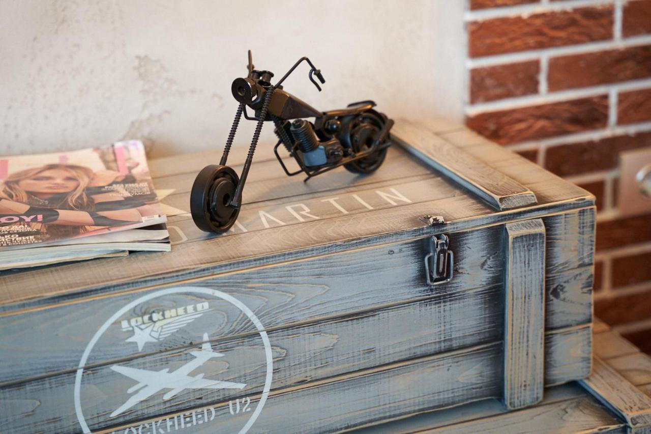 Apartament Garage Krzemieńczuk Zewnętrze zdjęcie